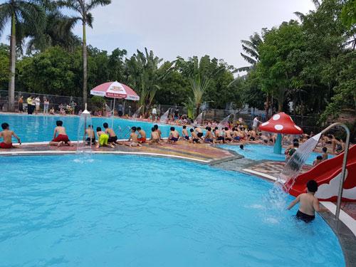 Hè này đi bơi ở đâu ? Khu vui chơi giải trí và ẩm thực Trâu Vàng